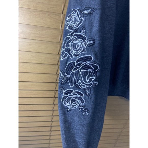 Blind Rooster Positive Embroidered Roses Pullover Sweatshirt Gray Youth Men’s - Picture 6 of 10
